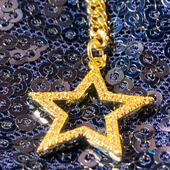 Meet your Posher, Krista - Picture 1 of 1